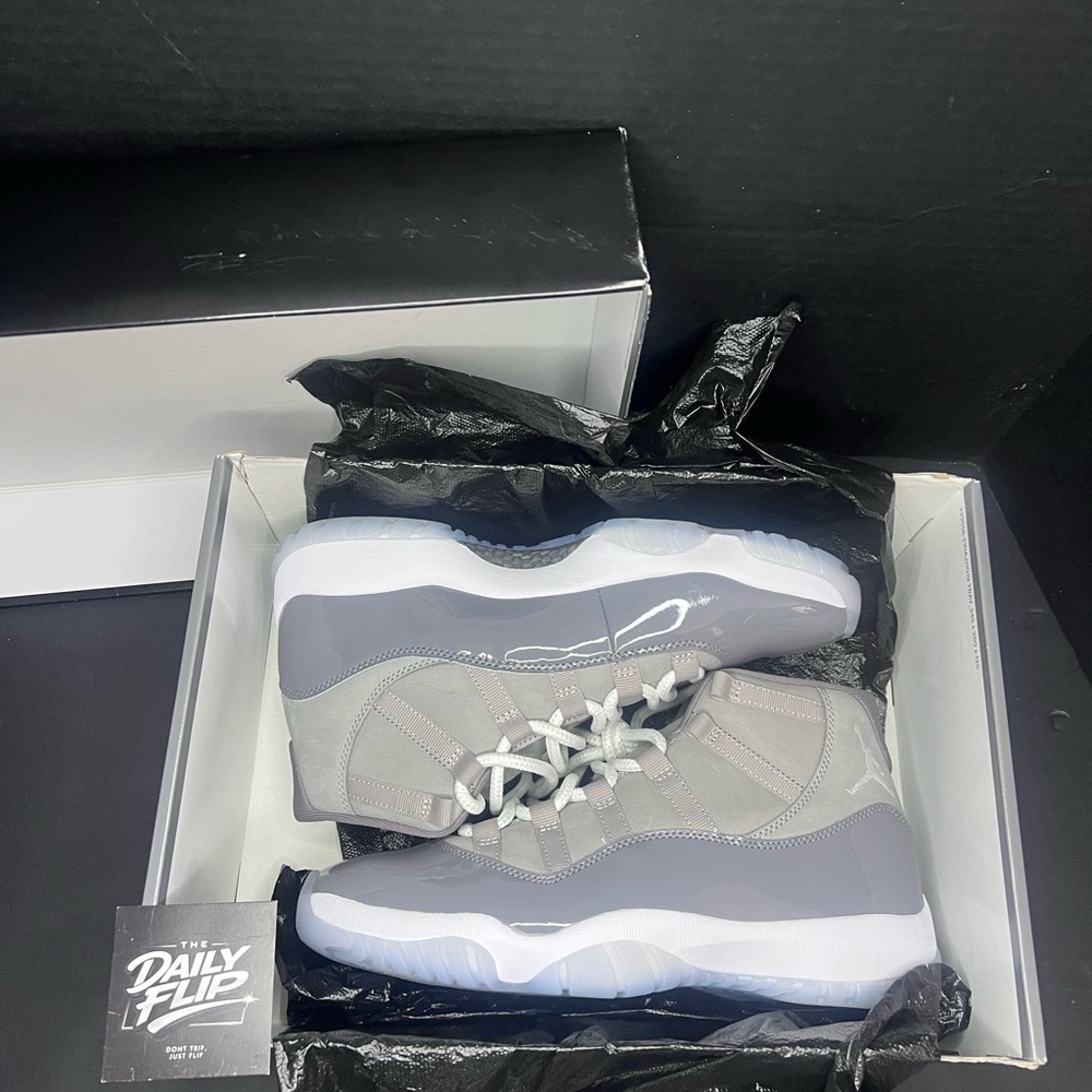 SOLD*** Nike Air Jordan Men's Retro 11 "Cool Grey" Size 9.5 2021